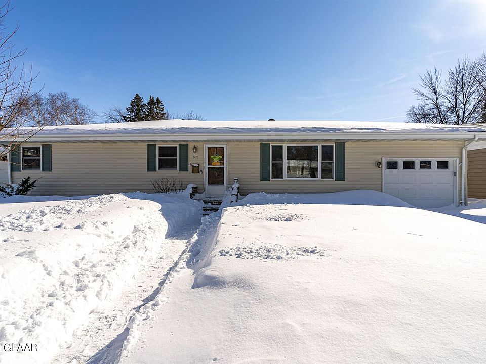 1st image of 905 Campbell Dr