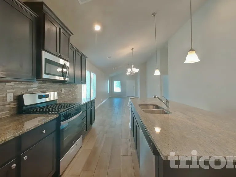 9829 Glen Brook Ln — Photo 5