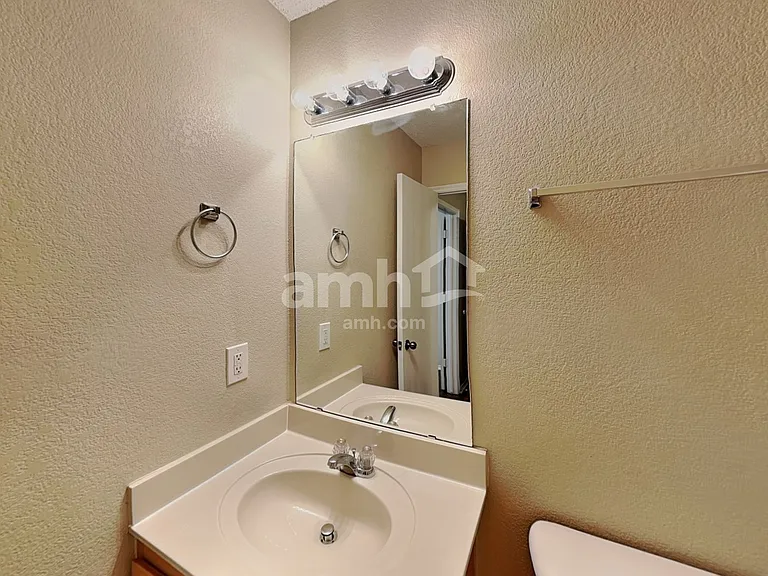 10800 Irish Glen Trl — Photo 17