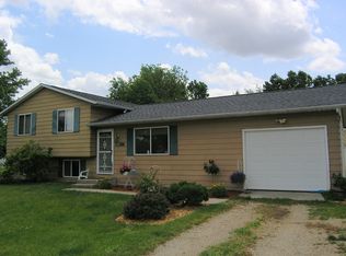 22689 Leland Rd, Mendon, MI 49072