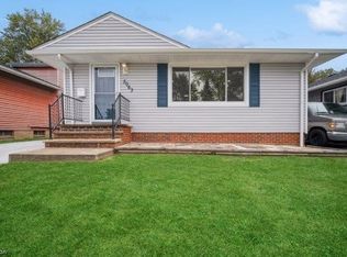 5063 Joseph St, Maple Heights, OH 44137