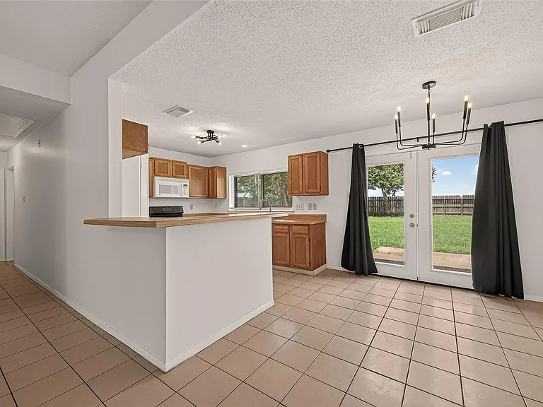 2423 Anthony Hay Ln — Photo 11