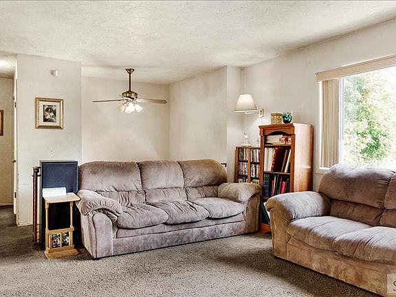 2nd image of 255 N Ladino Dr