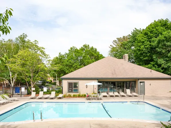 Stone Run East, 8 Old Stone Way #100-101, East Weymouth, MA 02189