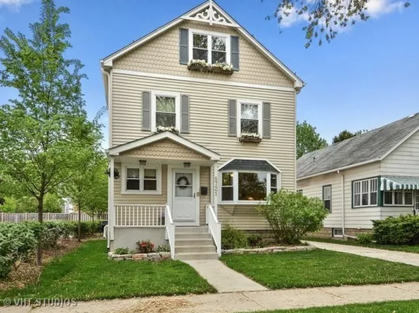 8721 Fernald Ave, Morton Grove, IL 60053