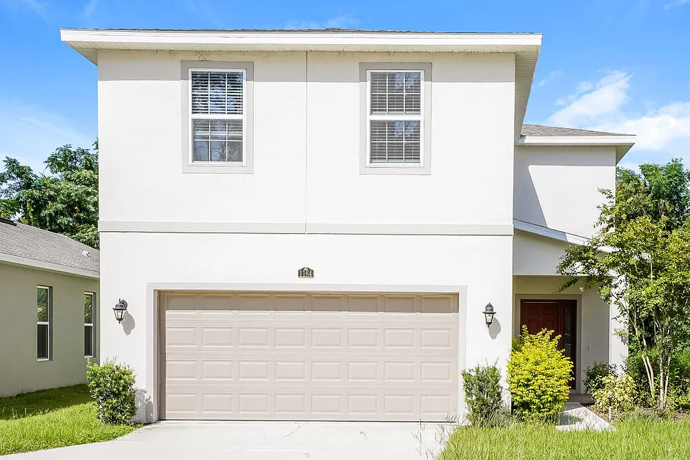 4 bed, 2.5 bath, 2137 sqft, $2,940 — Photo 1