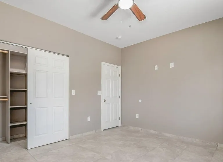 1518 E 27th St #1 — Photo 7