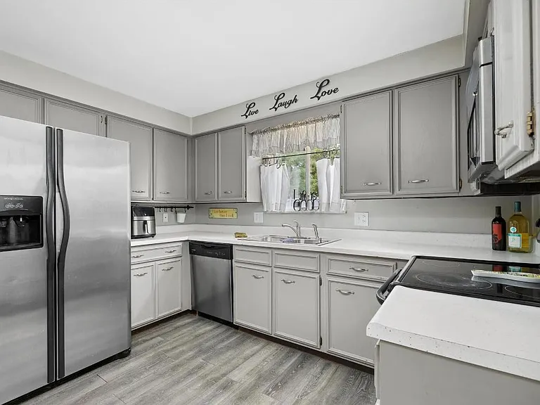 4010 Hobson Rd — Photo 14