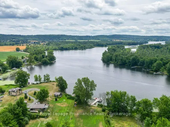 425 Rosebush Rd, Quinte West, ON K0K 2C0