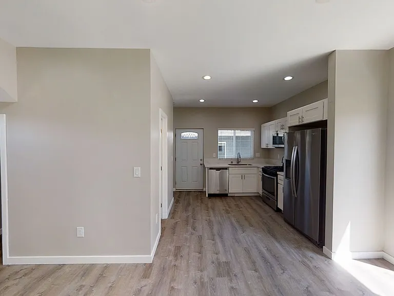 5262 Tipton St — Photo 2
