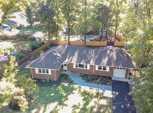 14 Dewey Dr, New Brunswick, NJ 08901