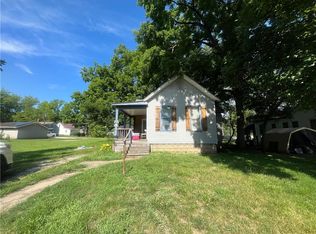 611 N Central Ave, Paris, IL 61944