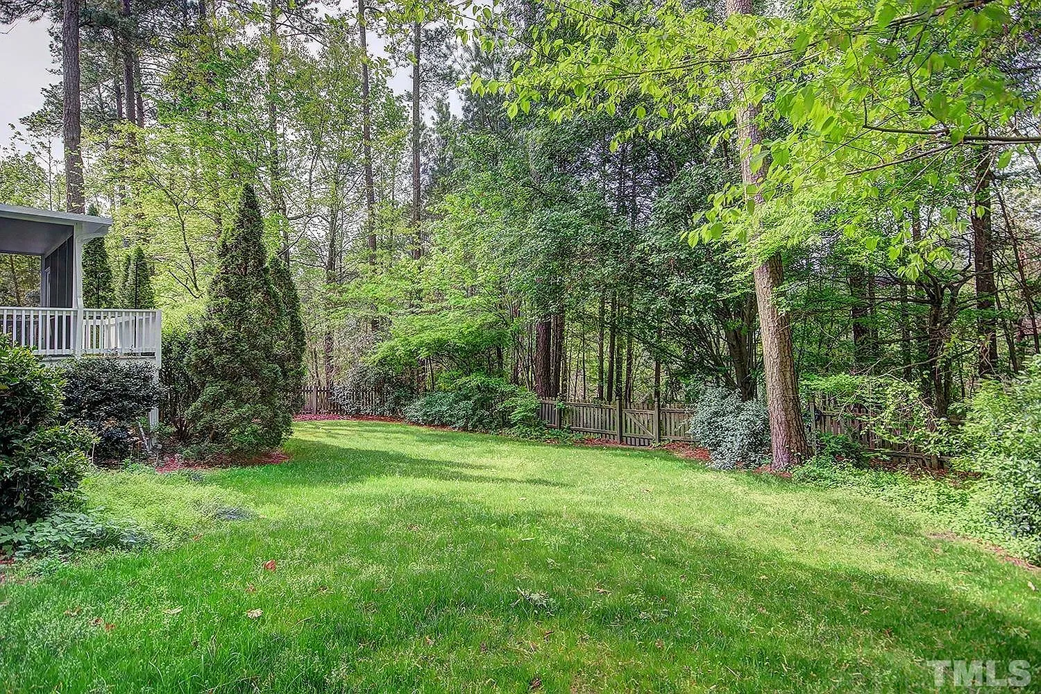 4 bed, 2.5 bath, 2350 sqft, $2,950 — Photo 4