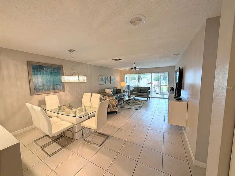6896 W Country Club Ln #148 — Photo 3