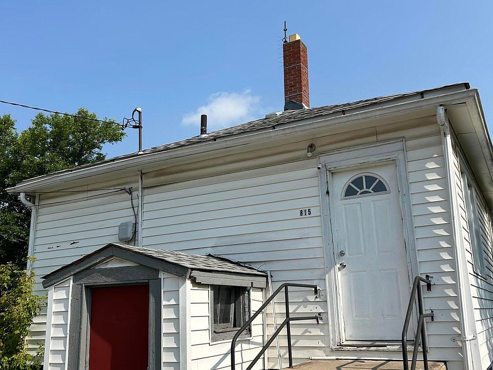 2nd image of 815 W 25th Ave