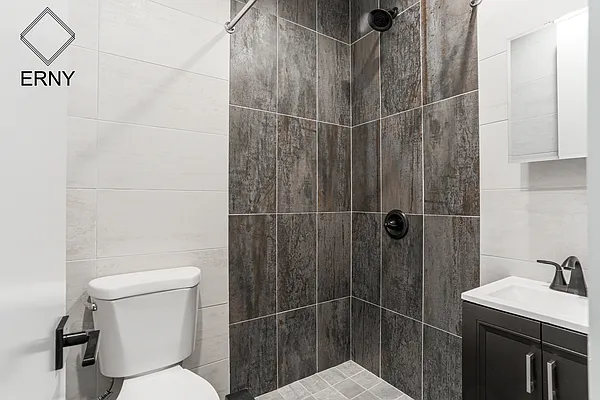 Rented by ERNY LLC | media 11