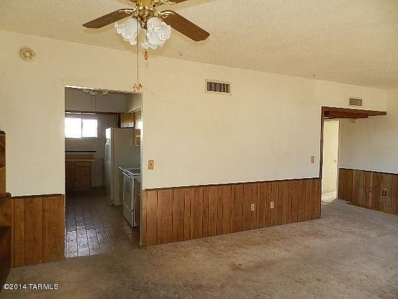 4th image of 3010 W Maxine Cir