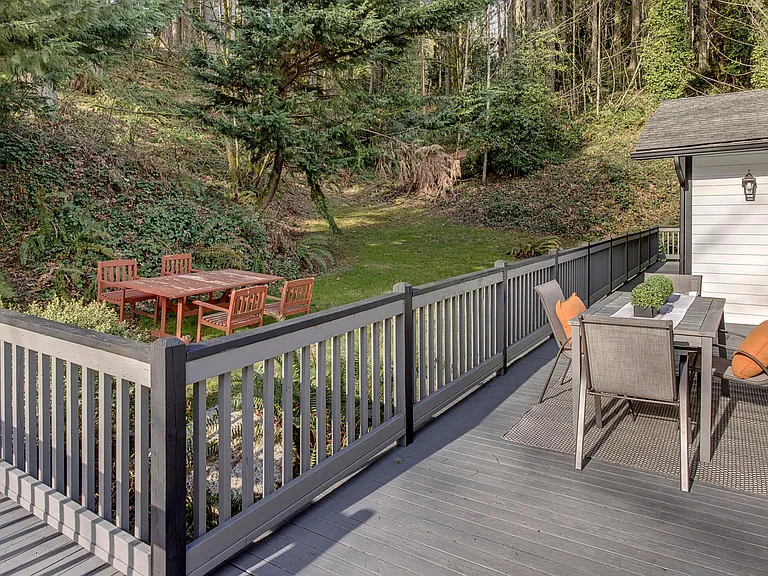 535 SW Ellerwood St #B — Photo 7