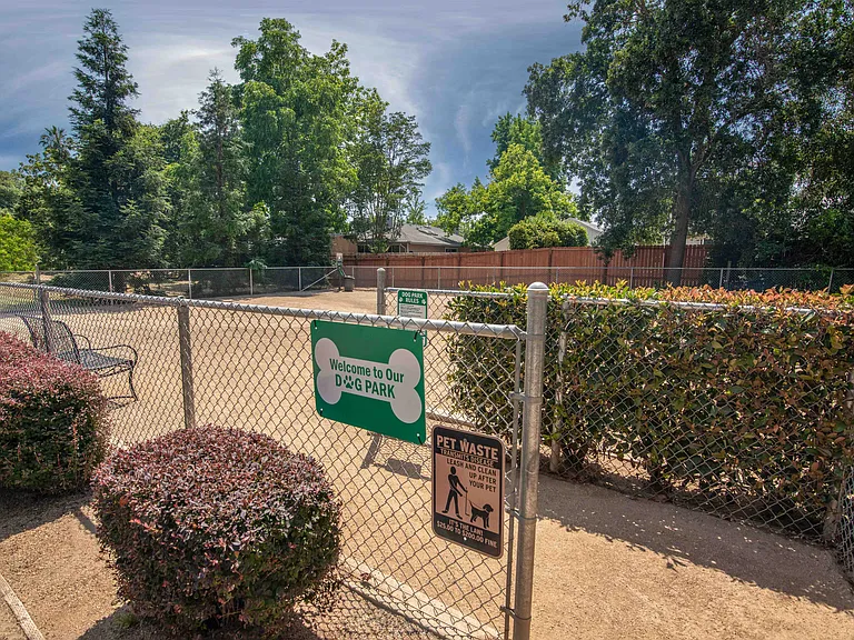 Willow Grove Apartments — Photo 15