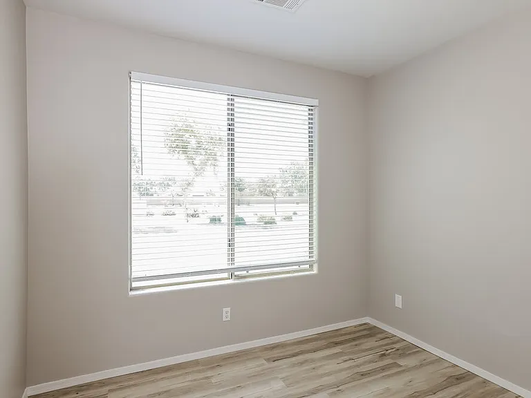 1868 W Wrangler Way — Photo 11