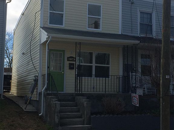 2nd image of 2023 Moore St