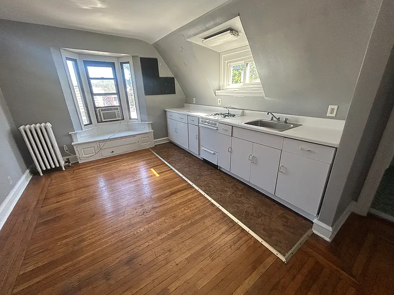3308 Hamilton St #7 — Photo 9