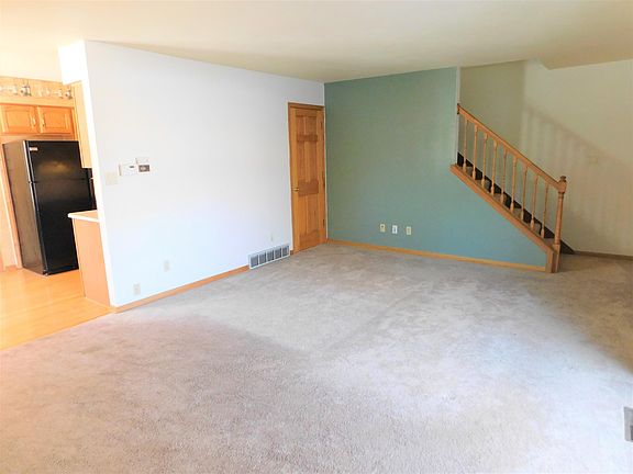 4th image of 2512 Cross Creek Dr APT C