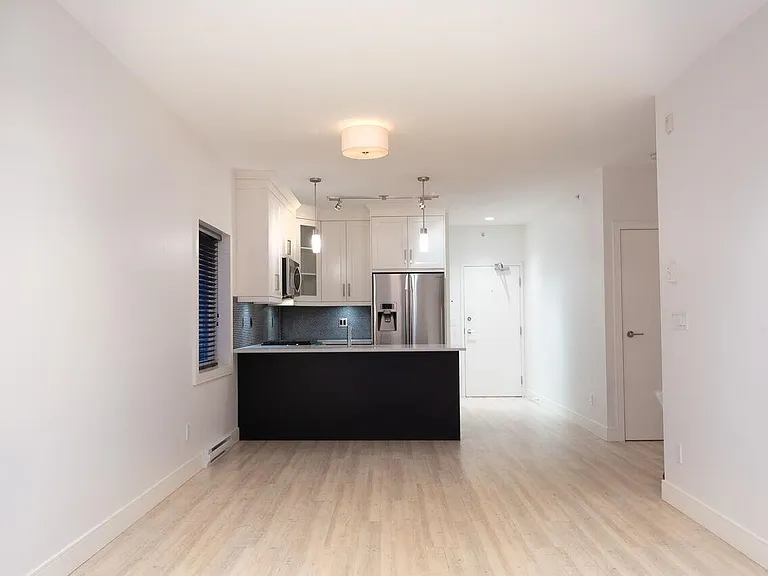 4548 Hastings St #302 — Photo 7