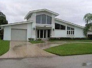 315 Edwards Ln, Palm Beach Shores, FL 33404