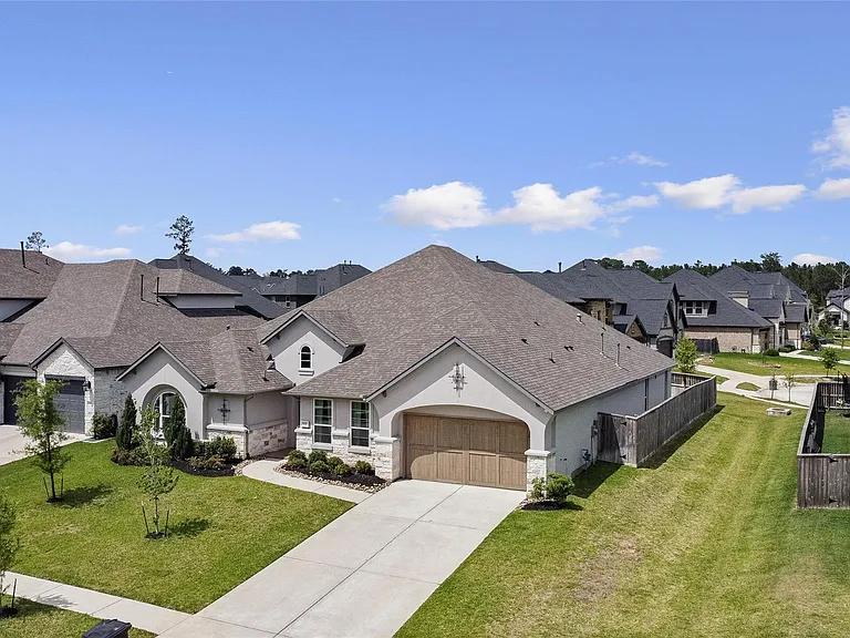 622 Platinum Stone Ln — Photo 39