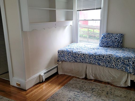 4th image of 14 4th St #1
