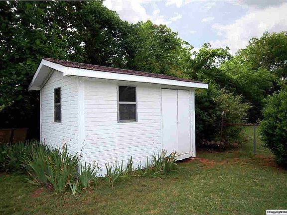 5th image of 2048 Rosebury Ln SW