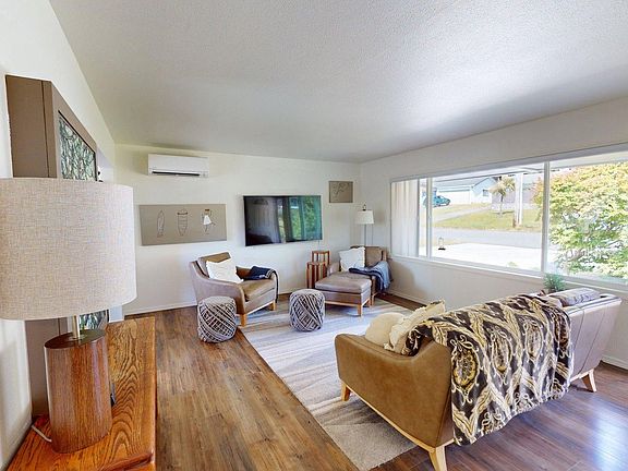 3rd image of 30404 Hillside Trl