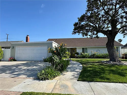 18572 Avolinda Dr Photo 1