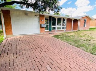 327 Senova Dr, San Antonio, TX 78216