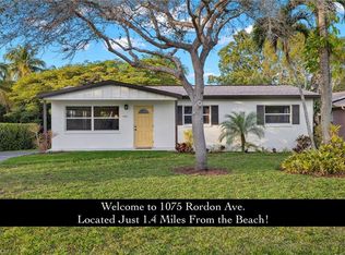 1075 Rordon Ave, Naples, FL 34103