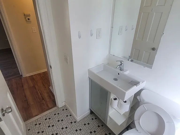 6987 Greenleaf Ave — Photo 13