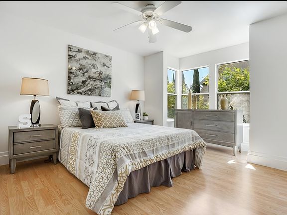 4th image of 1027 San Francisco Ct