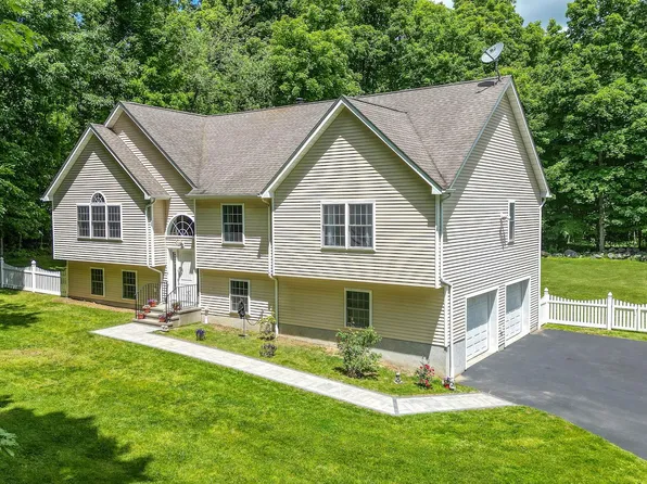 36 Front Street, Mahopac, NY 10541