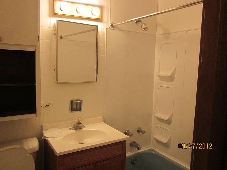 2nd image of 3038 Bright St APT 5