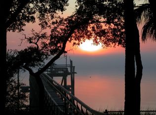 12 S Point Trl, Beaufort, SC 29907