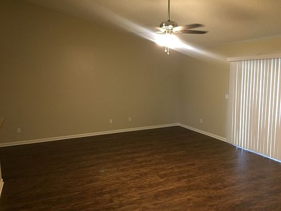 5th image of 86191 Vegas Blvd