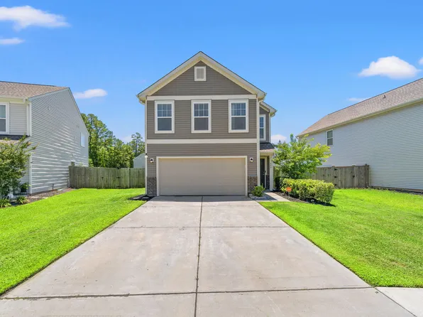 440 Thoroughbred Dr, Moncks Corner, SC 29461