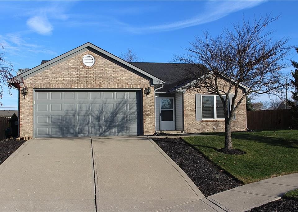 1st image of 12220 NE Tallowtree Ct
