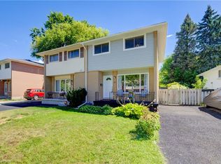 73 Overlea Dr, Kitchener, ON N2M1S9