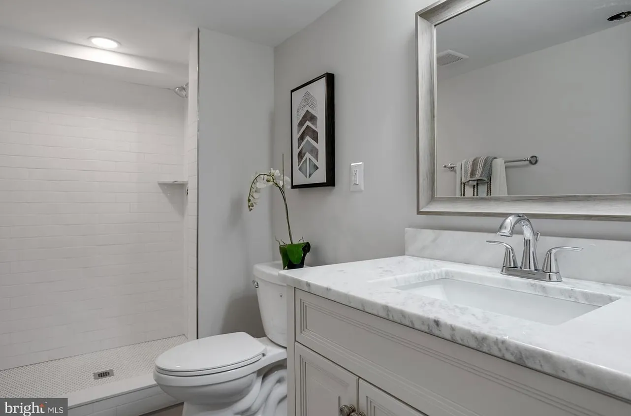 1 bed, 2112 sqft, $1,700 — Photo 4