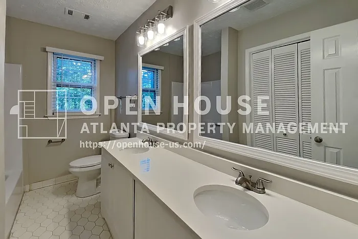 2922 Melton Ct SW — Photo 19