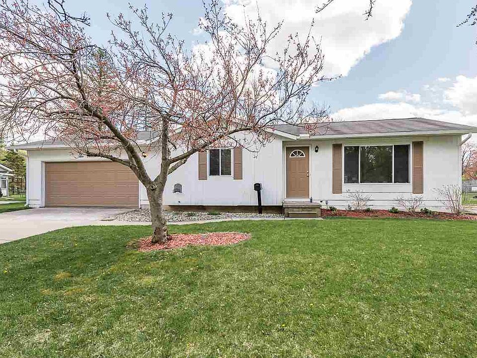 1st image of 600 Hollybrook Dr
