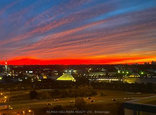 215 Wynford Dr #2002, Toronto, ON M3C 3P5