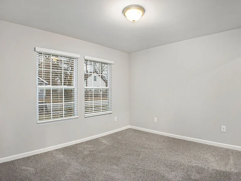 5016A Birchwood Ln — Photo 16